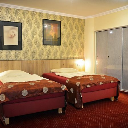 Pension Yellow Timisoara Exterior foto