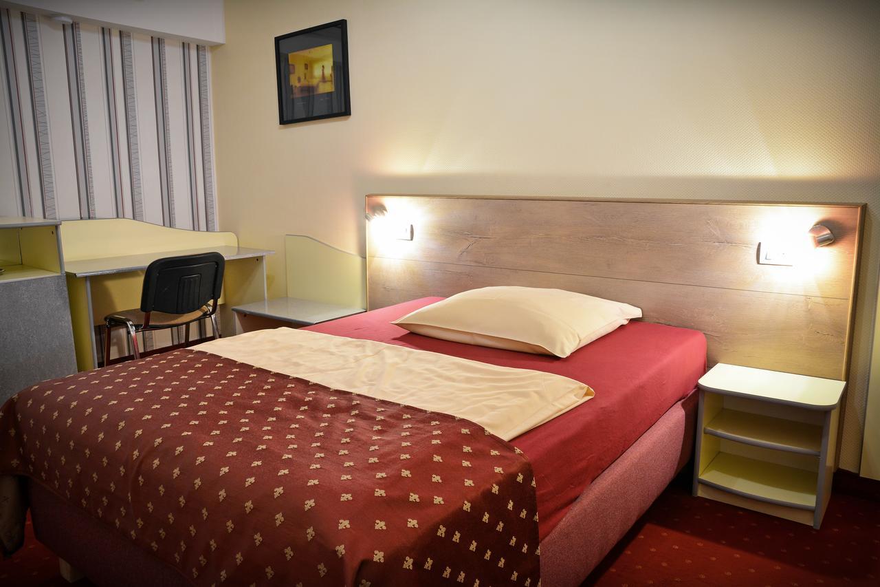 Pension Yellow Timisoara Exterior foto