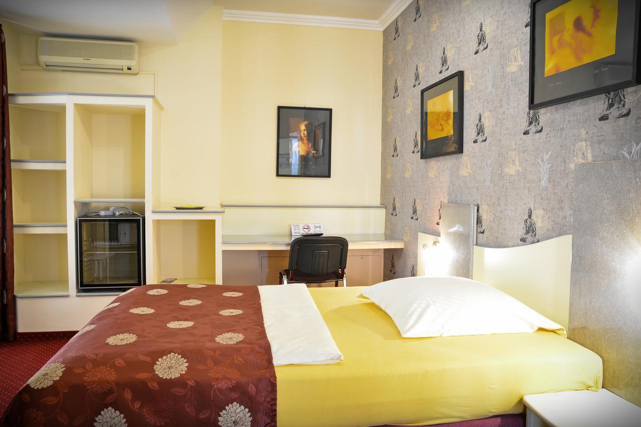 Pension Yellow Timisoara Exterior foto