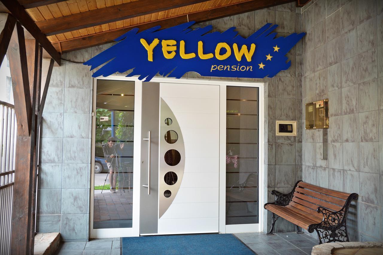 Pension Yellow Timisoara Exterior foto